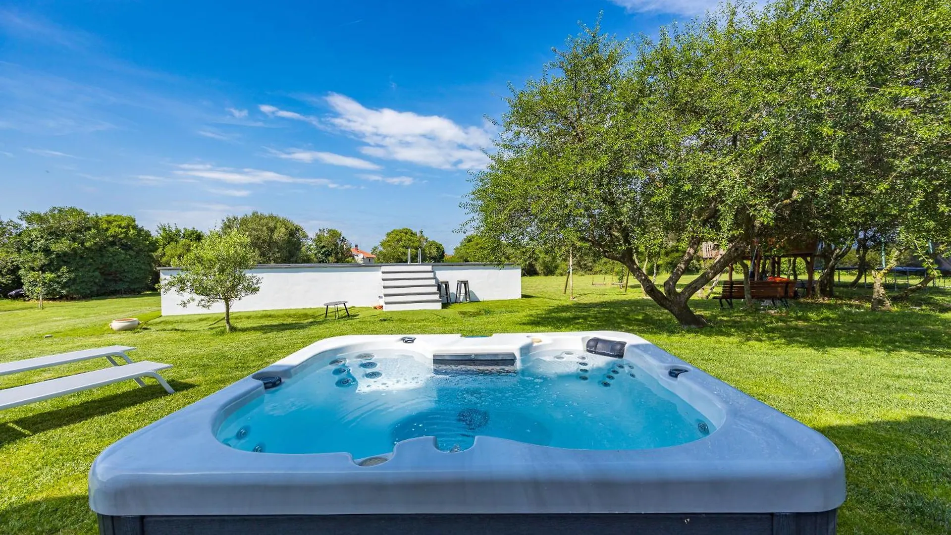 Holiday House Mirna With Swimming Pool And Jacuzzi Pula Casa de Férias